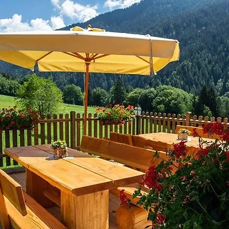 Garni La Soldanella 3* Мадонна-ди-Кампильо